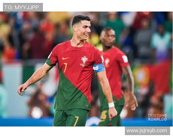 足球场上的璀璨明星带你领略世界顶级球技与荣耀时刻